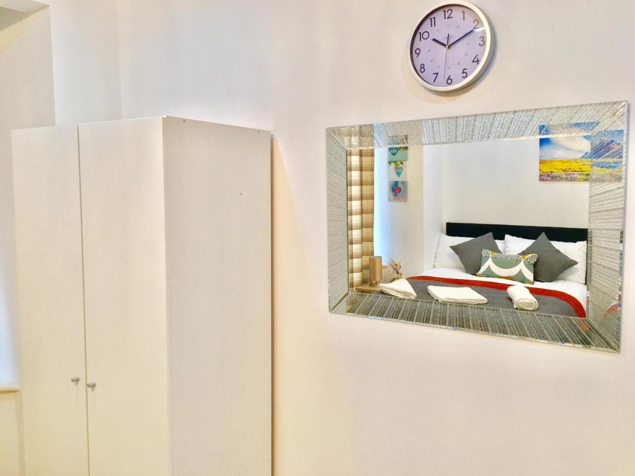 London 2 Bedroom Apartment, Kitchen, Reception And Private Garden Exterior foto